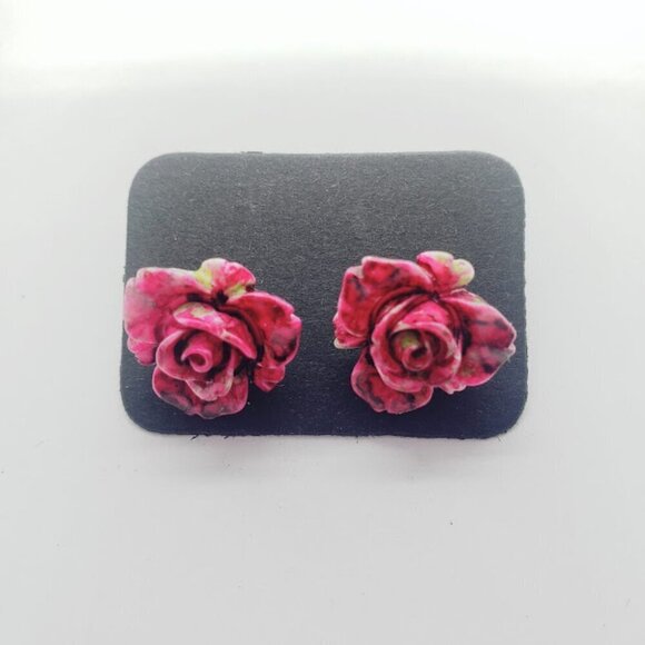 3 pairs of flower earrings - Picture 2 of 4